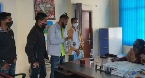 टनकपुर: देवीधुरा महाविद्यालय में हो रही केवल बीए की पढ़ाई, गुस्साए छात्रों ने कही ये बात…
