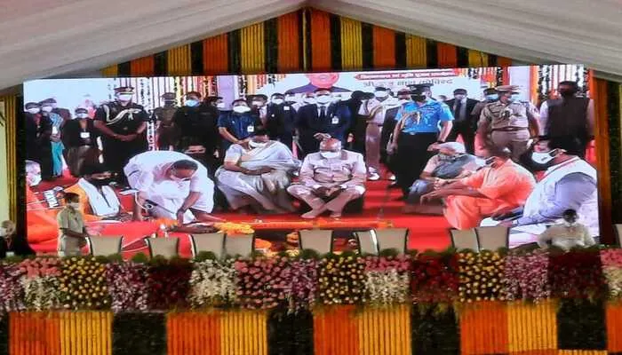 गोरखपुर: राज्यपाल ने सीएम योगी को दिया आयुष विश्वविद्यालय की स्थापना का श्रेय