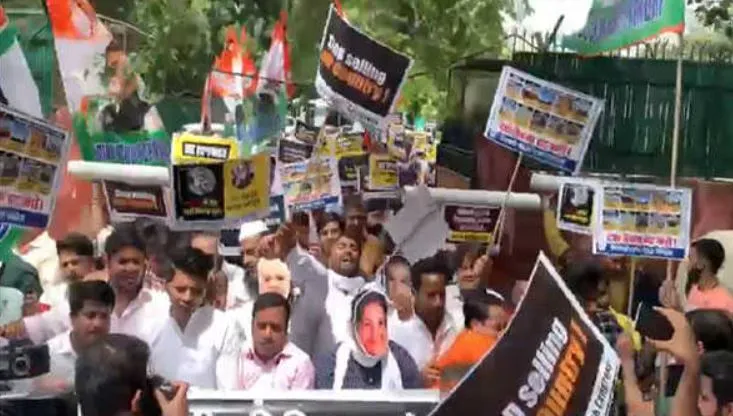 मोदी सरकार ने सबकी उम्मीदों और आकांक्षाओं के साथ छल किया: युवा कांग्रेस