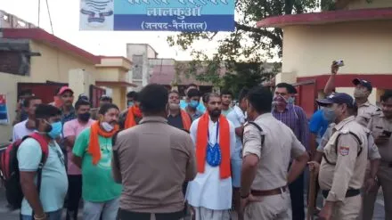 लालकुआं: कोतवाली में नारेबाजी पर पुलिस ने खदेड़ा, चार हिरासत में