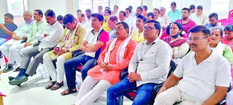 भाजपा अध्यक्ष का संबोधन, झपकी लेते रहे मेयर साहब!