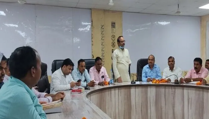 बाराबंकी: उत्तर प्रदेश लेखपाल संघ शाखा के पदाधिकारियों का निर्वाचन संपन्न, इन्हें सौंपी गई जिम्मेदारी