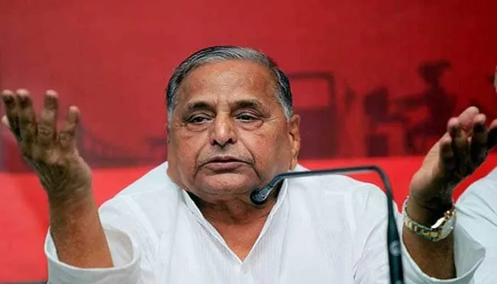 UP Election: मुलायम ‌सिंह एक बार फिर चुनावी मैदान में, कार्यकर्ताओं की ले रहे ‘सियासी क्लास’