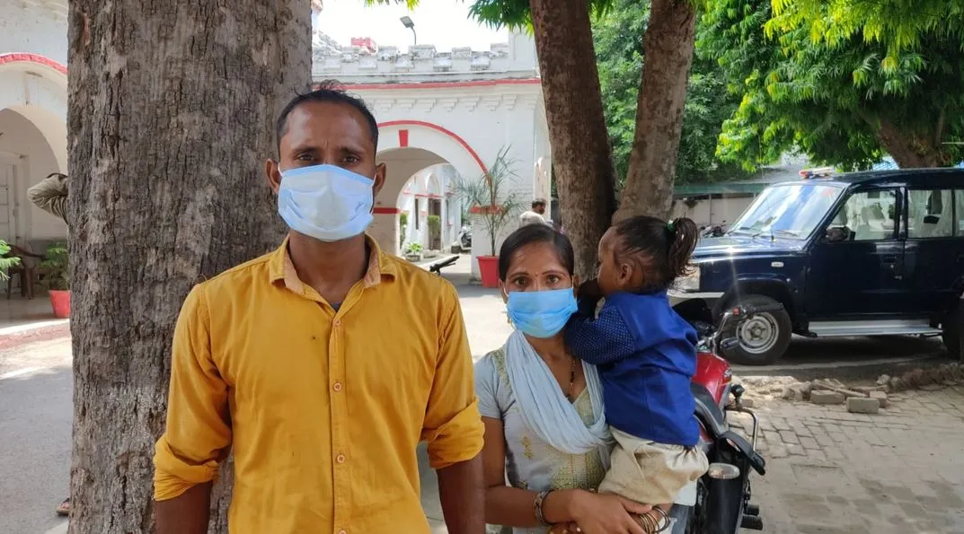 बरेली: बिजली तार चोरी में मजदूर को बनाया आरोपी, परिवार झेल रहा भुखमरी