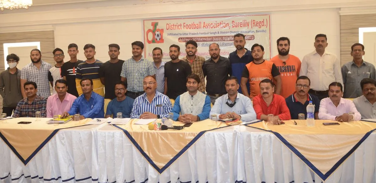 बरेली: जिले में दोनों फुटबाल एसोसिएशन शुरू कर रहे लीग