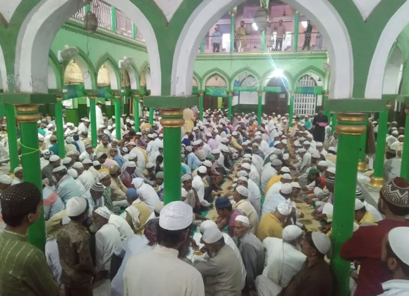 बरेली: मुमताज मियां के सोयम पर जगह-जगह फातिहा का आयोजन