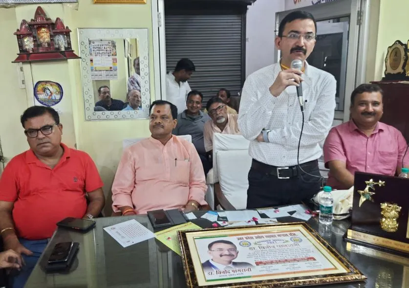 बरेली: व्यापारियों ने किया नवनिर्वाचत आईएमए अध्यक्ष का स्वागत