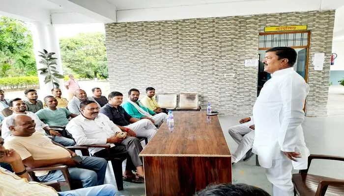 बाराबंकी: सिरौलीगौसपुर में सपा प्रदेश अध्यक्ष नरेश उत्तम पटेल के स्वागत को लेकर हुई बैठक