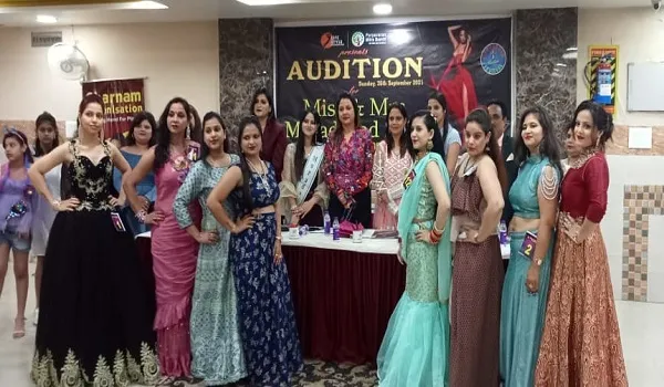 मिस एंड मिसेज मुरादाबाद के ऑडिशन में 37 प्रतिभागियों ने बिखेरा जलवा, तीन अक्टूबर को होगा ग्रैंड फिनाले