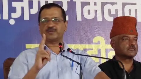 हल्द्वानी: पांच मिनट में छह घोषणाओं से केजरीवाल ने युवाओं को रिझाया, पढ़िए क्या-क्या कहा…