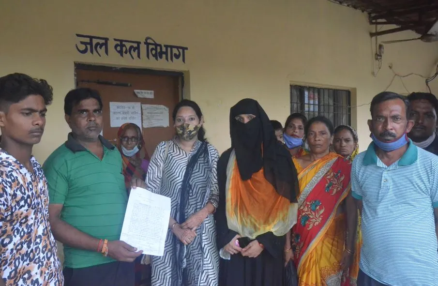 बरेली: 12 दिन से पेयजल के लिए जूझ रहे आसरा भवनों के आवंटी