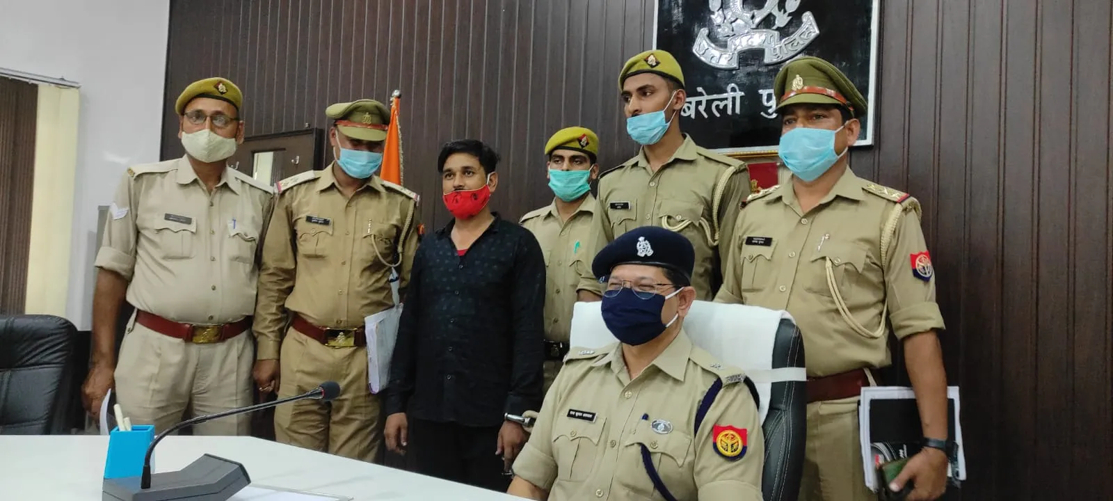 बरेली में अवैध संबंधों में मर्डर: आरोपी बोला- मेरी पत्नी को उसके अश्लील फोटो दिखाकर ब्लैकमेल करता था, मौत के घाट उतार दिया