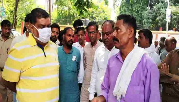 बाराबंकी: अलग-अलग थाना क्षेत्रों में फांसी पर लटकते मिले शव, जांच में जुटी पुलिस
