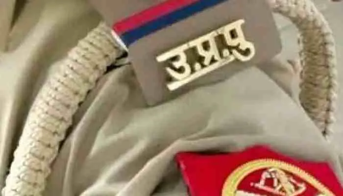 कानपुर: थाने में लाकर युवक को दी थर्ड डिग्री, मुंशी ने किया विरोध तो तानी दी पिस्टल