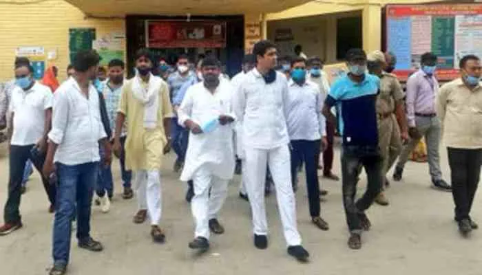 अमेठी: कांग्रेस एमएलसी ने स्मृति ईरानी पर कसा तंज, कही ये बड़ी बात
