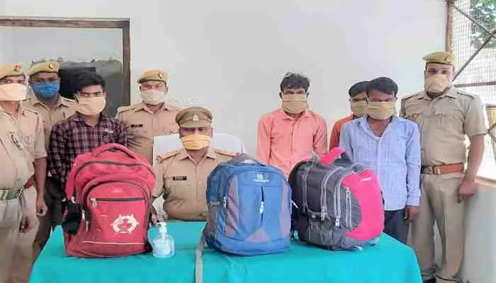 कुशीनगर: अंतराज्यीय चार गांजा तस्कर गिरफ्तार, 35 किलो गांजा बरामद