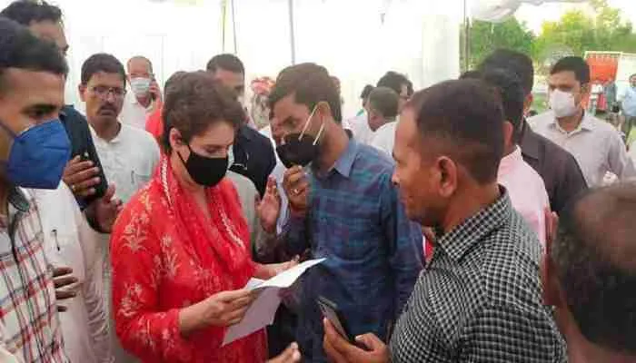 रायबरेली: प्रियंका गांधी ने कार्यकर्ताओं में भरा जोश, दिया जीत का मंत्र