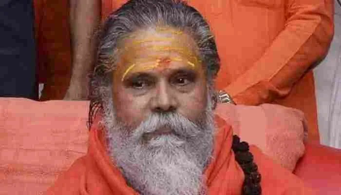 महंत नरेंद्र गिरि मामले में एसआईटी ने सीबीआई को सौंपे दस्तावेज, कई लोगों से हुई पूछताछ