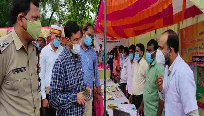 अमेठी: सभी विकास खण्डों में सजा गरीब कल्याण मेला, डीएम व एसपी ने किया स्टालों का अवलोकन