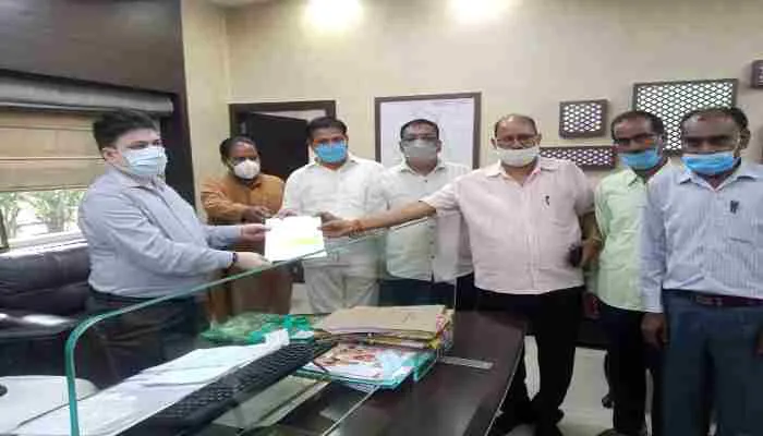 हरदोई: संग्रह अमीन संघ ने ज्ञापन भेजकर मुख्यमंत्री से मांगी दर्द की दवा, जानें मामला