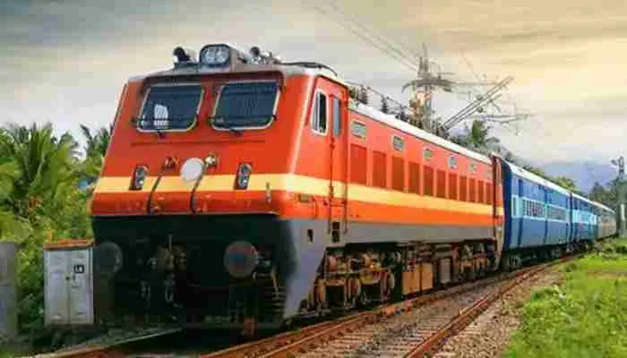 रेल यात्रियों को लिए बड़ी खबर, ट्रैक दोहरीकरण के चलते इस रूट की 16 ट्रेनें निरस्त
