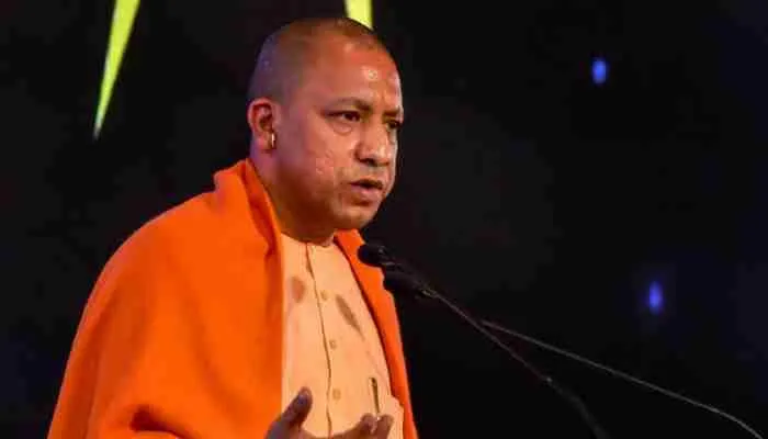 यूपी: सीएम योगी ने कोविड-19 संक्रमण को लेकर दिया यह निर्देश, जानें क्या कहा?