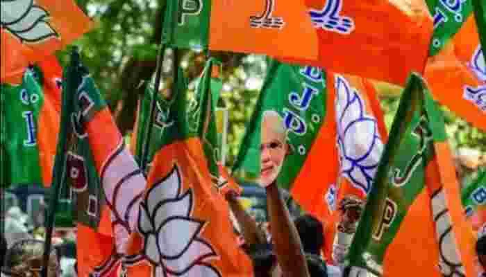 यूपी: विधायकों का ही नहीं नॉन परफार्मिंग मंत्रियों के भी टिकट काटेगी भाजपा