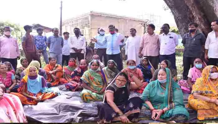 अयोध्या: न्याय न मिलने पर व्यापारियों ने राष्ट्रपति से मांगी इच्छा मृत्यु, जानें पूरा मामला