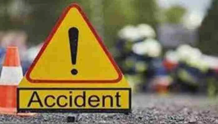 हरदोई: ट्रक ने बाइक सावर को मारी टक्कर, एक की दर्दनाक मौत, दूसरा घायल