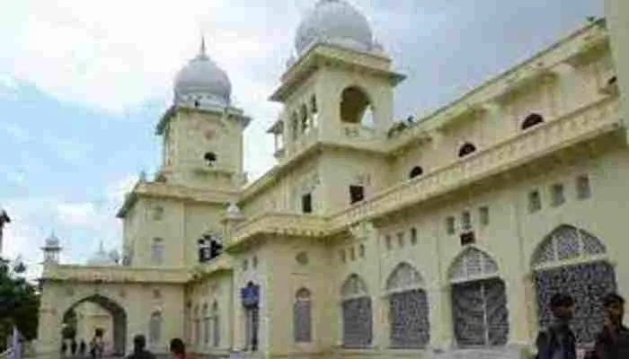 लखनऊ: यतींद्र मोहन को दिया गया डॉक्टर रायराजेश्वर बली स्वर्ण पदक