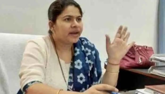 जालौन: ऋण जमानुपात कम होने पर डीएम ने जताई चिंता, अधिकारियों की दी ये हिदायत