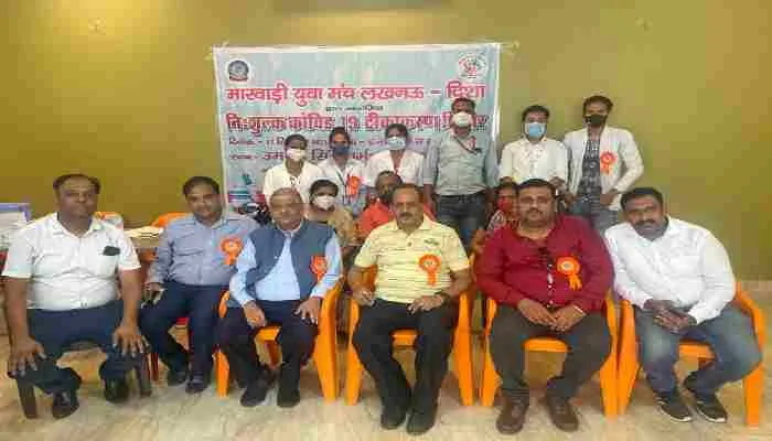 लखनऊ: डालीगंज उमराव सिंह धर्मशाला में 700 लोगों का हुआ वैक्सीनेशन