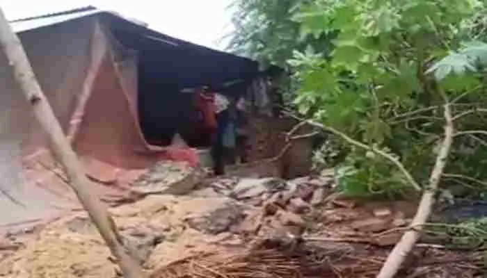 प्रदेश में भारी बारिश के चलते जीवन अस्त-व्यस्त, 12 बच्चों समेत 30 की मौत