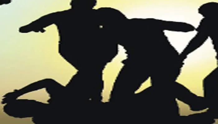 बाराबंकी: पंचायत सहायक भर्ती में फर्जी दस्तावेजों का मामला उजागर, मामले में युवक की प्रधान ने की पिटाई
