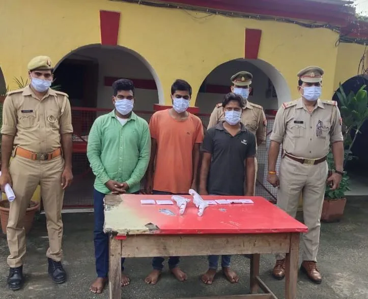 पीलीभीत: अंतर्राज्यीय गिरोह के तीन सदस्य गिरफ्तार, बरामद हुए चोरी के 28 एटीएम