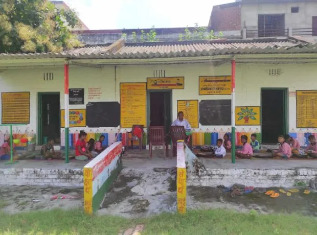 बरेली: खुल गए प्राइमरी स्कूल, पहले दिन अच्छी संख्या में पहुंचे छात्र, खुशी का ठिकाना नहीं