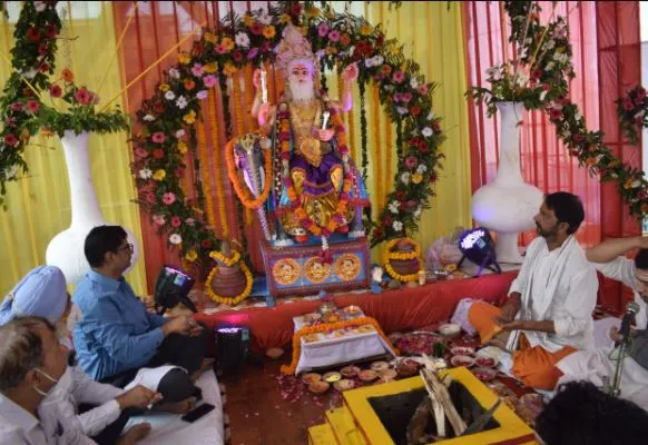 बरेली: इज्जतनगर कारखाना में विश्वकर्मा जयंती पर लगी प्रदर्शनी