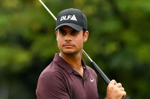 गोल्फर शुभंकर ने दो ईगल जमाए, दूसरे दौर के बाद संयुक्त नौवें स्थान पर