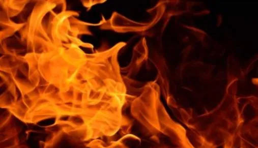प्रेम में हत्या: प्रेमिका के घर मिलने पहुंचे प्रेमी को परिजनों ने जिंदा जलाकर मार डाला, 4 गिरफ्तार