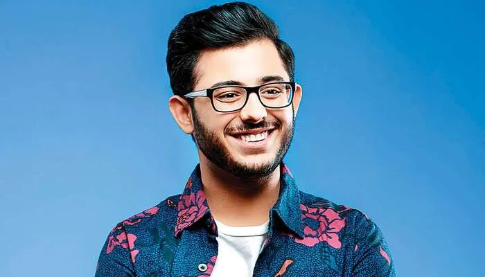 कैरी मिनाटी की बढ़ी मुश्किलें, यूट्यूबर के खिलाफ दिल्ली में शिकायत दर्ज