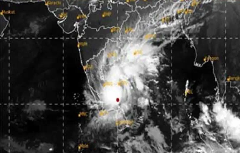 चक्रवात से निपटने की तैयारी में भारत मौसम विज्ञान विभाग, इस तरह मिलेगी सटीक जानकारी
