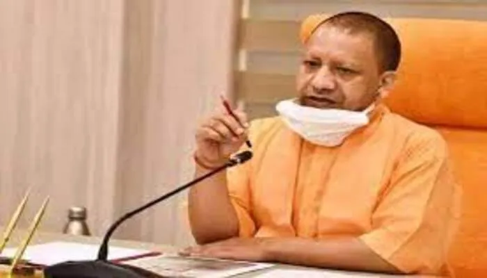 लखनऊ: UP चुनाव से पहले सीएम योगी का बड़ा कदम, डॉक्टरों की रिटायरमेंट उम्र होगी 70 वर्ष