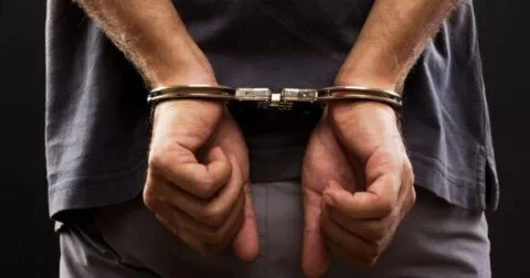 राशन की दुकानों से हुई चोरी का पुलिस ने किया खुलासा, दो गिरफ्तार