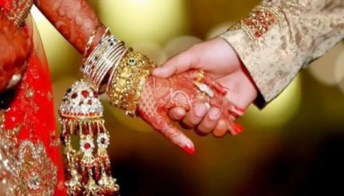 योगी सरकार का बड़ा फैसला…शादी समारोह में अब 100 लोग हो सकेंगे शामिल
