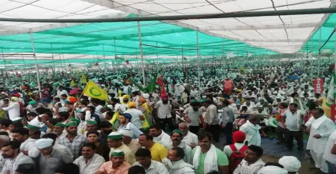 मुजफ्फरनगर महापंचायत: टिकैत ने लगवाए अल्लाहु-अकबर और हर-हर महादेव के नारे, बोले- भारत बिकाऊ है, ये है भारत सरकार की पॉलिसी