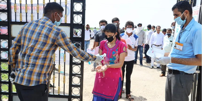 बरेली: कल दोपहर दो बजे नीट की परीक्षा, जूते, फुल आस्तीन के कपड़े पहनकर आने पर रोक