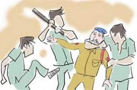 पत्नी से मारपीट की सूचना पर पहुंची पुलिस टीम पर हमला, एसआई घायल