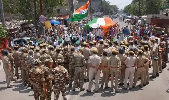 Noida Development Authority के खिलाफ किसानों का हल्ला बोल जारी, 29 किसानों पर केस दर्ज