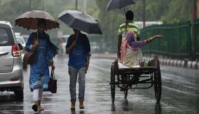 weather update: यूपी के इन इलाकों में अगले दो दिन भारी बारिश की चेतावनी…