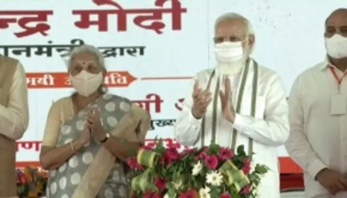 अलीगढ़: एक दिवसीय दौरे पर PM मोदी, राजा महेंद्र प्रताप सिंह यूनिवर्सिटी की रखी आधारशिला